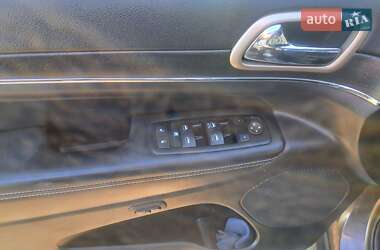 Позашляховик / Кросовер Jeep Grand Cherokee 2015 в 