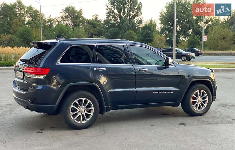 Позашляховик / Кросовер Jeep Grand Cherokee 2014 в Києві