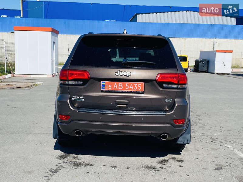 Внедорожник / Кроссовер Jeep Grand Cherokee 2017 в Виннице