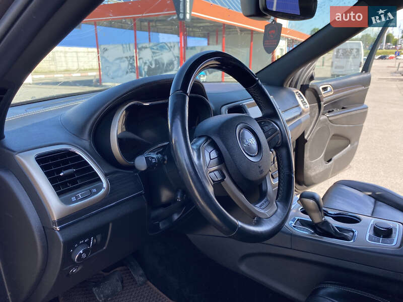 Внедорожник / Кроссовер Jeep Grand Cherokee 2017 в Виннице