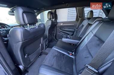 Позашляховик / Кросовер Jeep Grand Cherokee 2017 в 