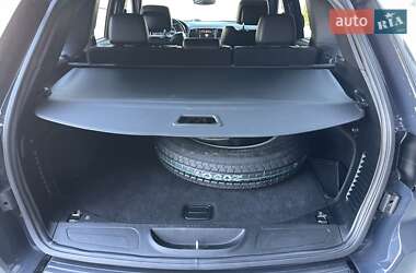 Позашляховик / Кросовер Jeep Grand Cherokee 2017 в 