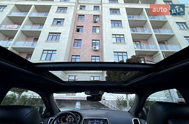 Позашляховик / Кросовер Jeep Grand Cherokee 2018 в 