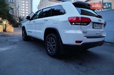 Внедорожник / Кроссовер Jeep Grand Cherokee 2018 в 
