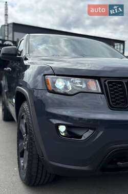 Внедорожник / Кроссовер Jeep Grand Cherokee 2018 в Киеве