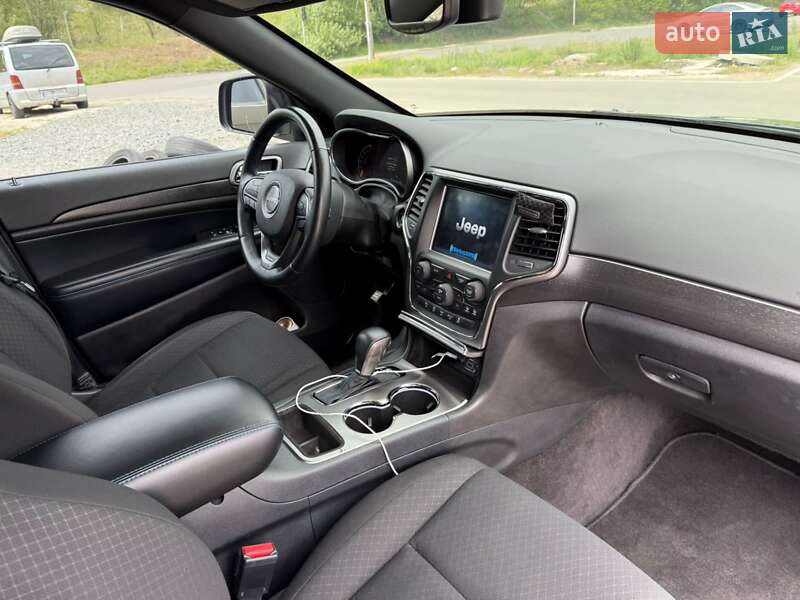 Позашляховик / Кросовер Jeep Grand Cherokee 2018 в Києві