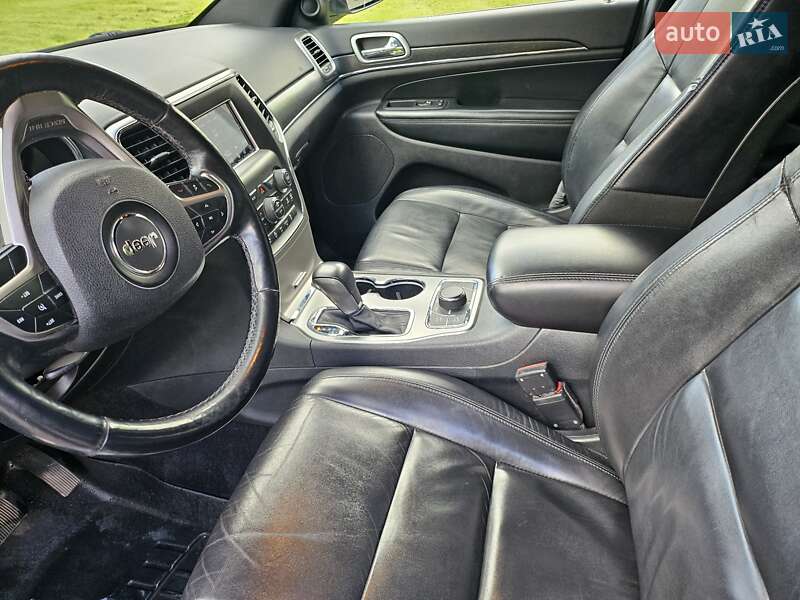 Внедорожник / Кроссовер Jeep Grand Cherokee 2017 в Львове