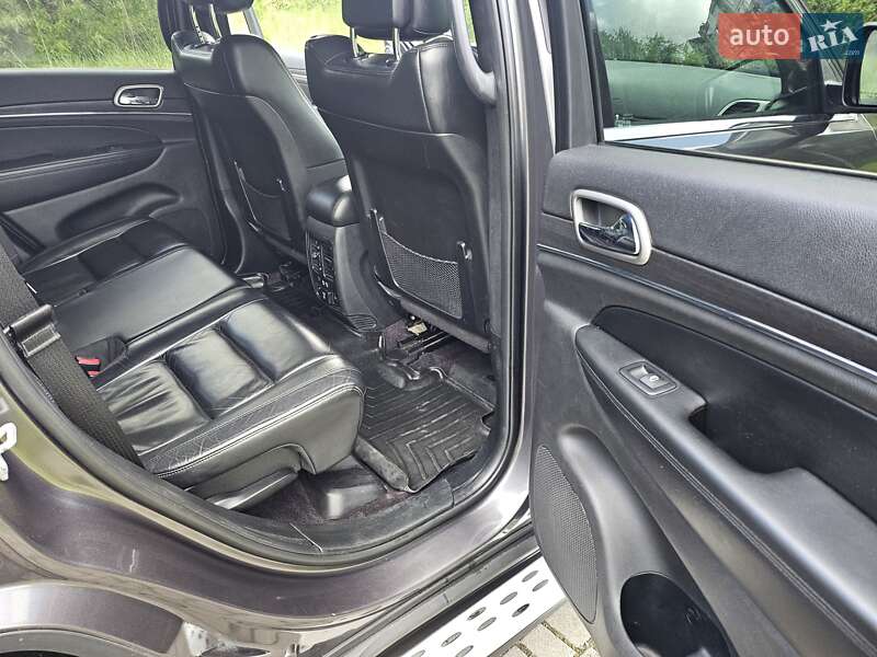 Внедорожник / Кроссовер Jeep Grand Cherokee 2017 в Львове