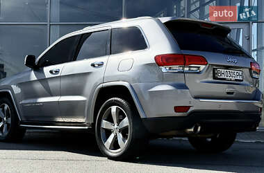 Позашляховик / Кросовер Jeep Grand Cherokee 2014 в 