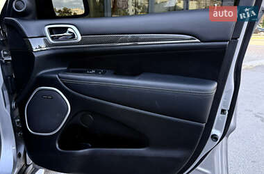 Позашляховик / Кросовер Jeep Grand Cherokee 2014 в 