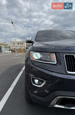 Внедорожник / Кроссовер Jeep Grand Cherokee 2016 в 