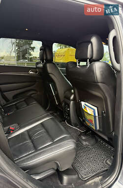 Внедорожник / Кроссовер Jeep Grand Cherokee 2016 в 