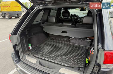Внедорожник / Кроссовер Jeep Grand Cherokee 2016 в 