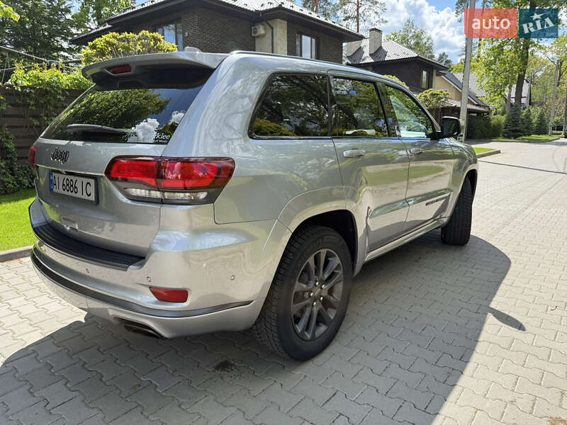 Внедорожник / Кроссовер Jeep Grand Cherokee 2019 в Киеве