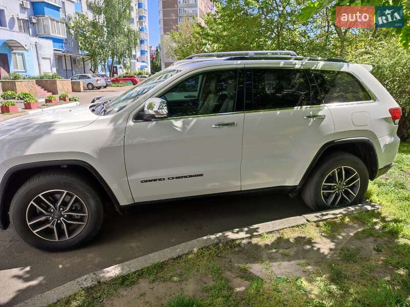 Внедорожник / Кроссовер Jeep Grand Cherokee 2021 в Броварах