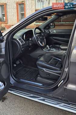 Позашляховик / Кросовер Jeep Grand Cherokee 2018 в 