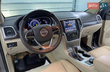 Внедорожник / Кроссовер Jeep Grand Cherokee 2018 в 