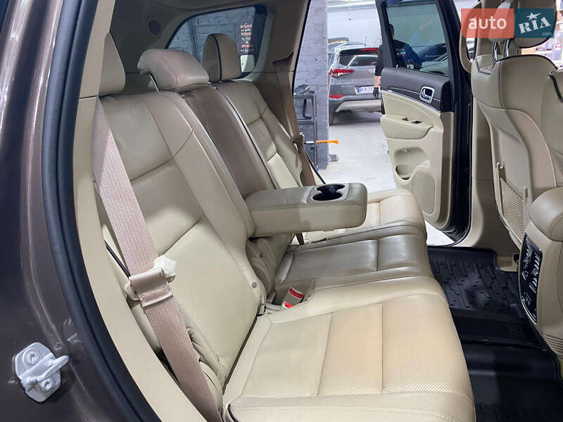 Внедорожник / Кроссовер Jeep Grand Cherokee 2018 в Киеве