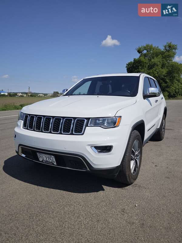 Внедорожник / Кроссовер Jeep Grand Cherokee 2022 в 
