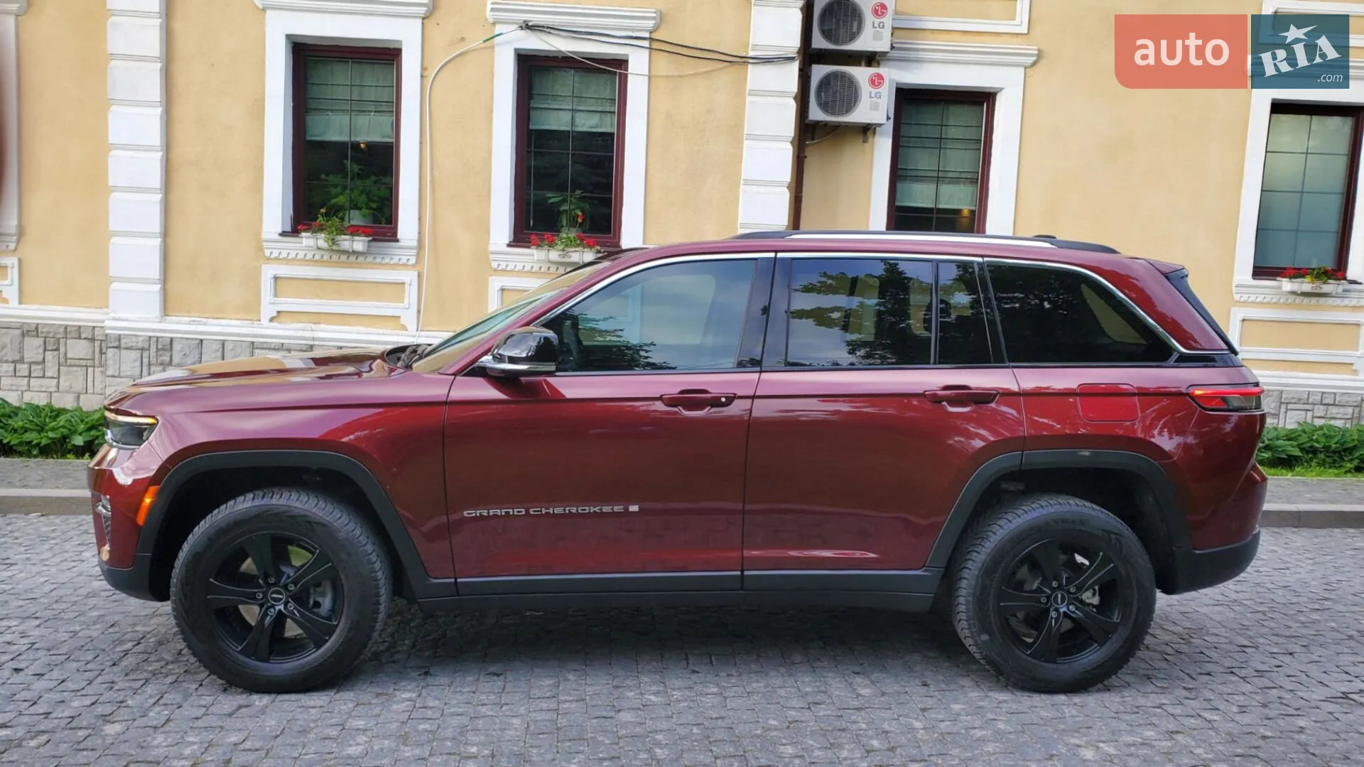 2022 Jeep Grand Cherokee - мініатюра 8
