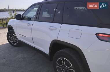 Внедорожник / Кроссовер Jeep Grand Cherokee 2022 в 