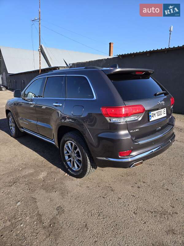 Внедорожник / Кроссовер Jeep Grand Cherokee 2015 в Житомире