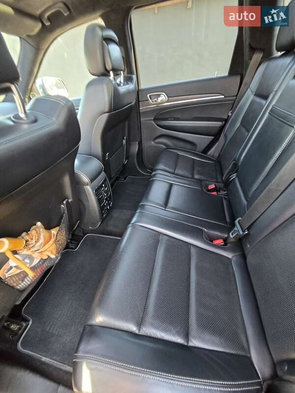 Внедорожник / Кроссовер Jeep Grand Cherokee 2015 в Житомире