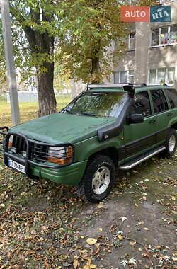 Внедорожник / Кроссовер Jeep Grand Cherokee 1998 в Калуше