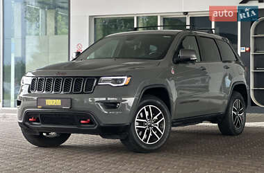 Позашляховик / Кросовер Jeep Grand Cherokee 2020 в 