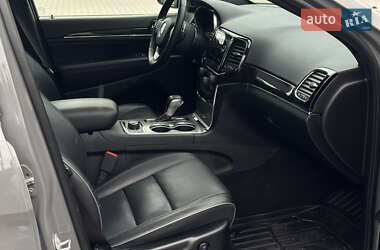 Позашляховик / Кросовер Jeep Grand Cherokee 2020 в 
