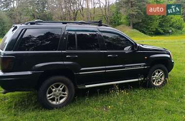 Внедорожник / Кроссовер Jeep Grand Cherokee 2004 в 