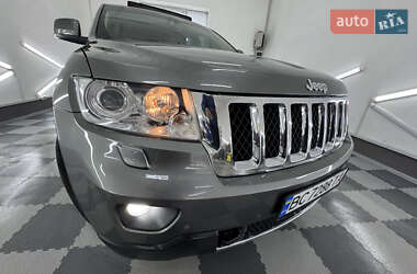 Внедорожник / Кроссовер Jeep Grand Cherokee 2011 в 