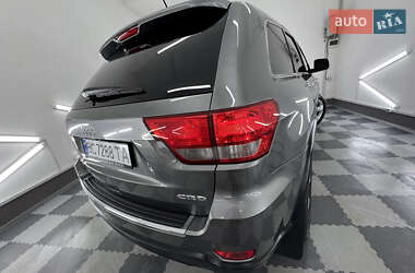 Внедорожник / Кроссовер Jeep Grand Cherokee 2011 в 