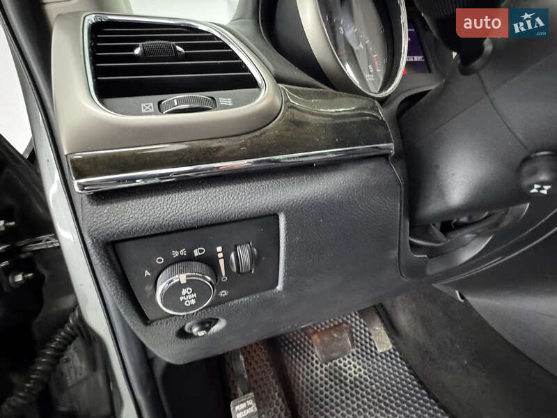 Внедорожник / Кроссовер Jeep Grand Cherokee 2011 в Трускавце