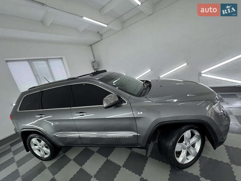 Внедорожник / Кроссовер Jeep Grand Cherokee 2011 в Трускавце