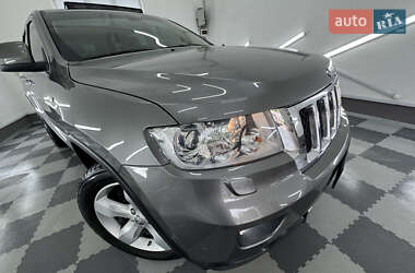 Внедорожник / Кроссовер Jeep Grand Cherokee 2011 в 