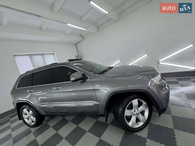 Внедорожник / Кроссовер Jeep Grand Cherokee 2011 в Трускавце