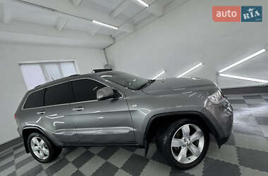 Внедорожник / Кроссовер Jeep Grand Cherokee 2011 в 