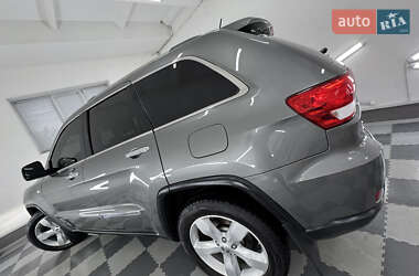 Внедорожник / Кроссовер Jeep Grand Cherokee 2011 в 