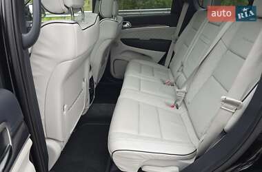 Внедорожник / Кроссовер Jeep Grand Cherokee 2017 в 