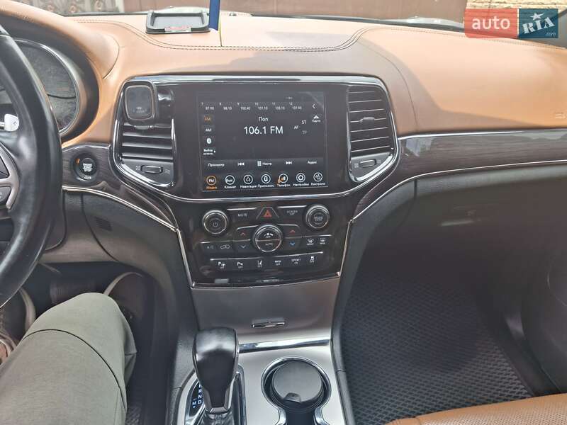 Внедорожник / Кроссовер Jeep Grand Cherokee 2021 в Черкассах