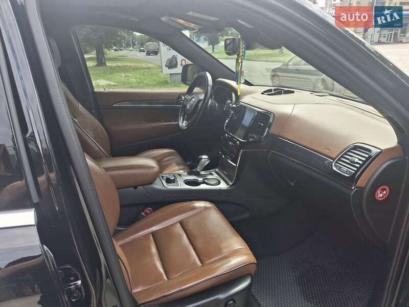 Внедорожник / Кроссовер Jeep Grand Cherokee 2021 в Черкассах