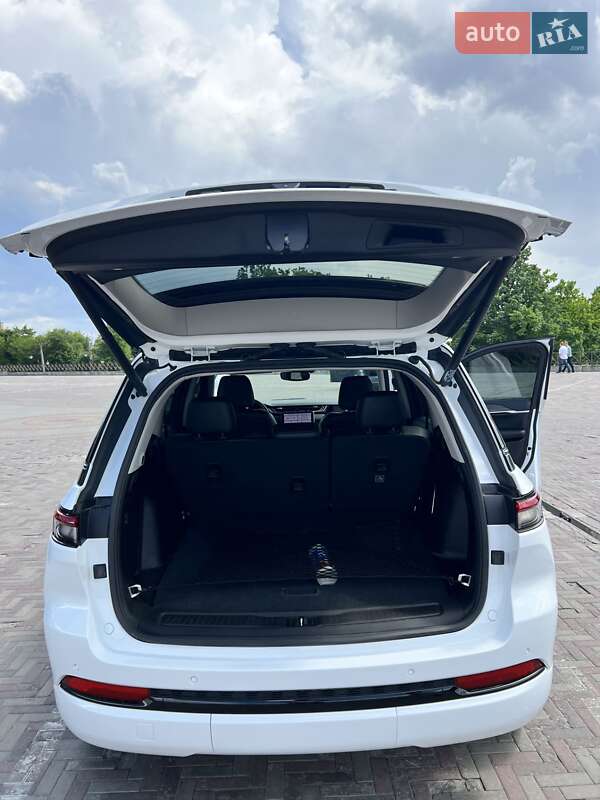 Внедорожник / Кроссовер Jeep Grand Cherokee 2022 в Харькове