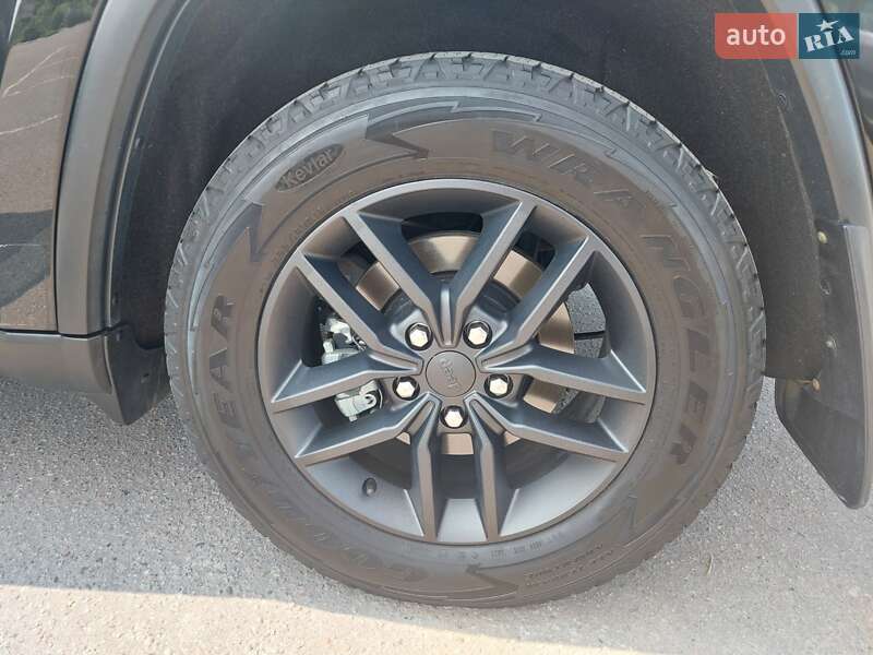 Внедорожник / Кроссовер Jeep Grand Cherokee 2021 в Умани фото 25 Внедорожник / Кроссовер Jeep Grand Cherokee 2021 в Умани