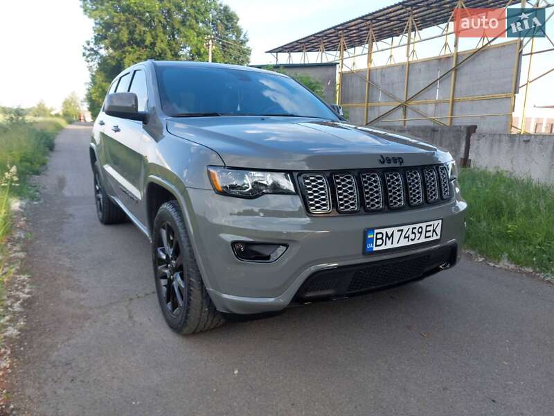 Внедорожник / Кроссовер Jeep Grand Cherokee 2022 в Ромнах