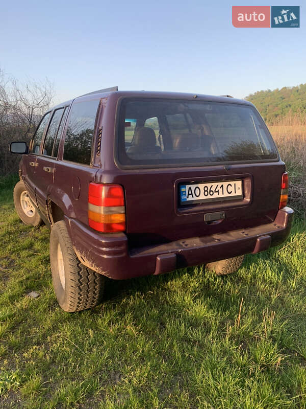 Внедорожник / Кроссовер Jeep Grand Cherokee 1996 в Мукачево