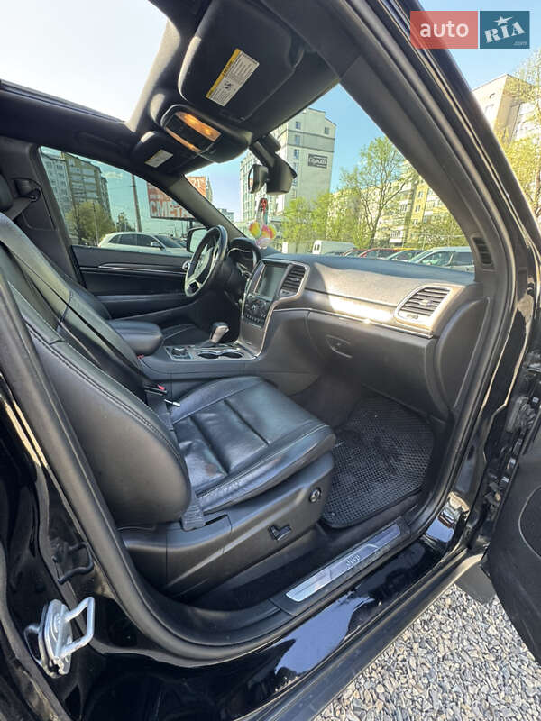 Позашляховик / Кросовер Jeep Grand Cherokee 2017 в Івано-Франківську