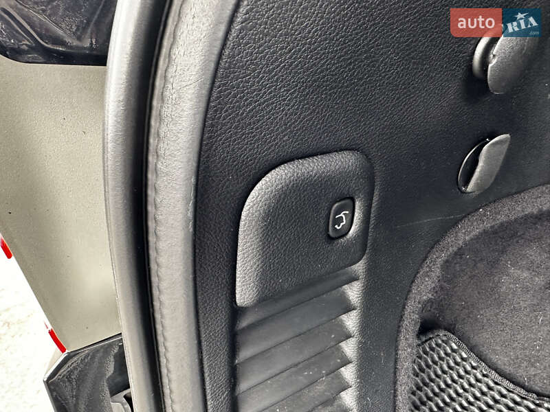 Внедорожник / Кроссовер Jeep Grand Cherokee 2012 в Киеве