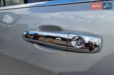 Позашляховик / Кросовер Jeep Grand Cherokee 2020 в 