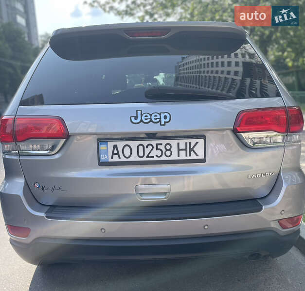 Внедорожник / Кроссовер Jeep Grand Cherokee 2017 в Киеве